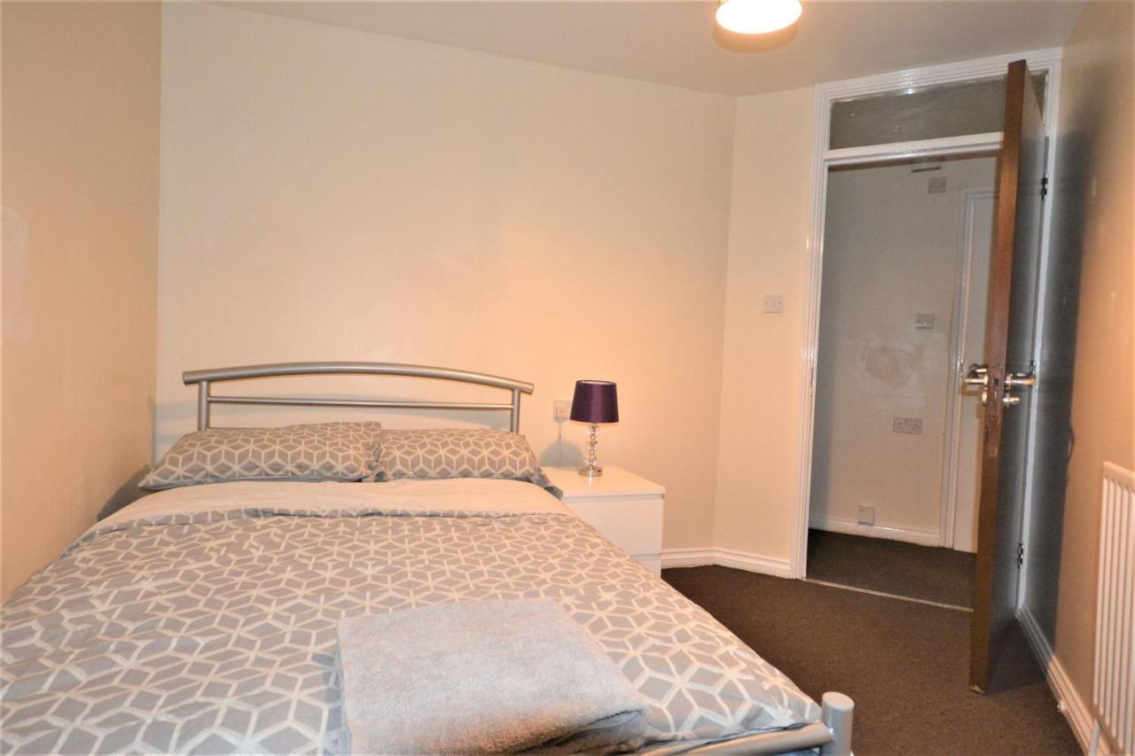 London Zone 2 Lovely 4 Bedroom Apartment - 3 Trowbridge Road Londres Exterior foto